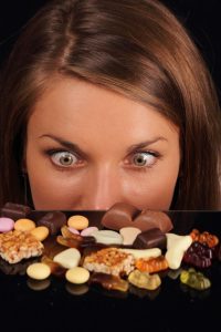 Ansiedad por comer 200x300 - Trucos y consejos prácticos para controlar la ansiedad por comer